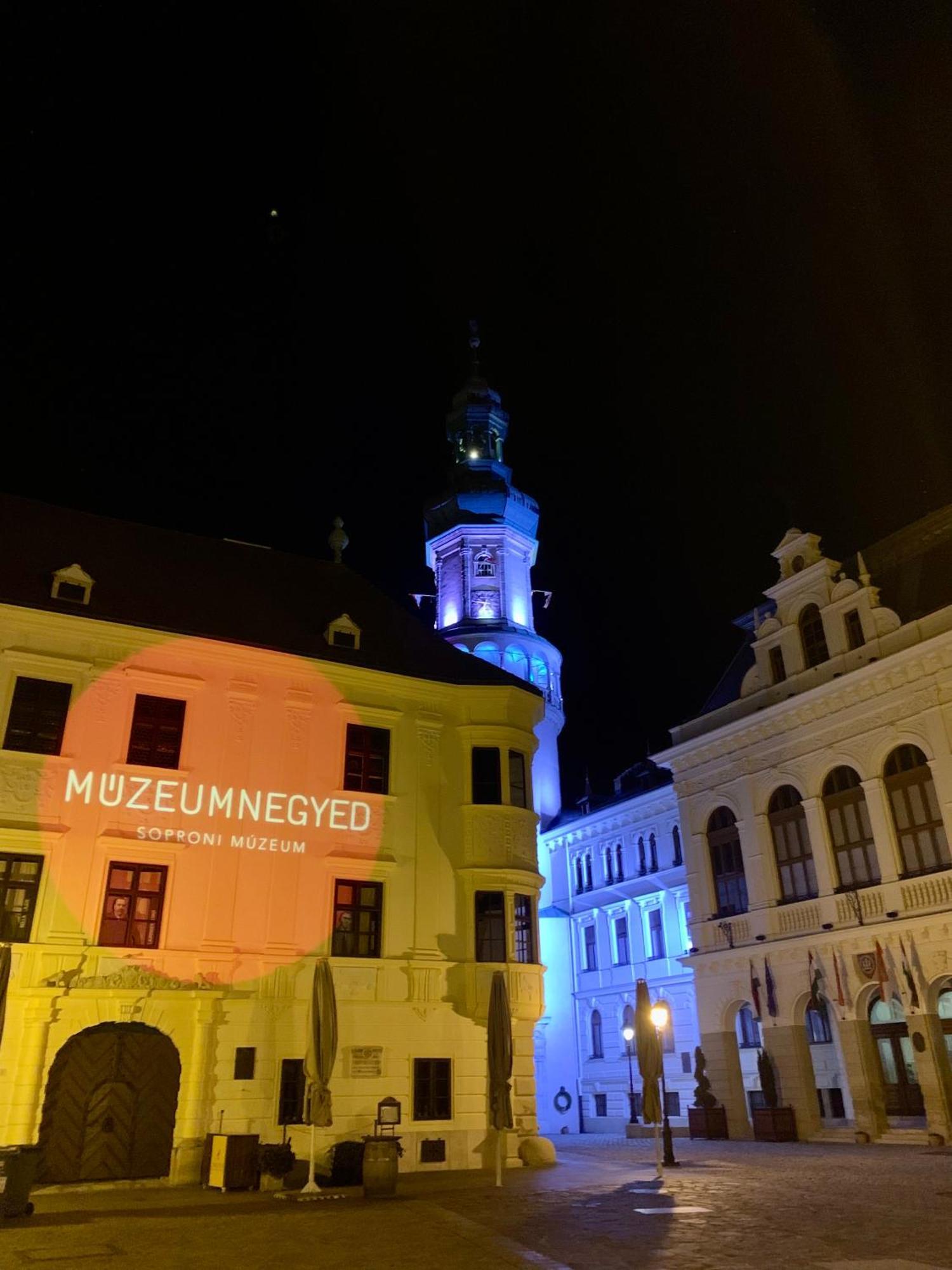 Interno Casa Apartment Sopron Luaran gambar